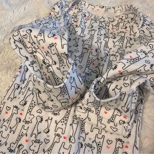Just One You by Carter’s Giraffe and Neon Orange Hearts Onesie Size nb
